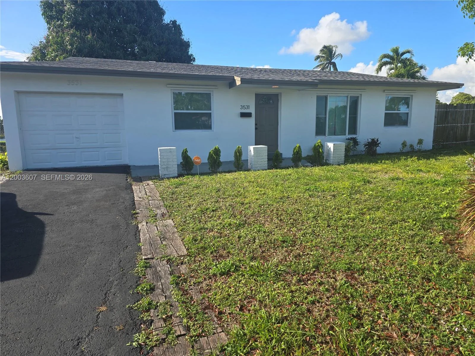 Lauderdale Lakes East Gat