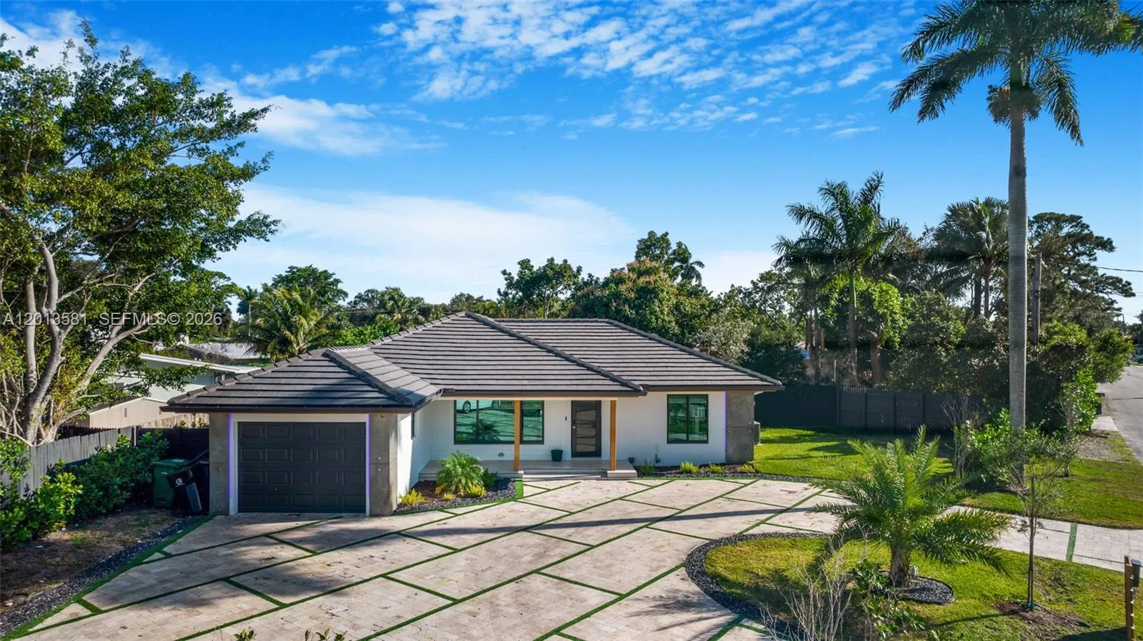 Lauderdale Isles No