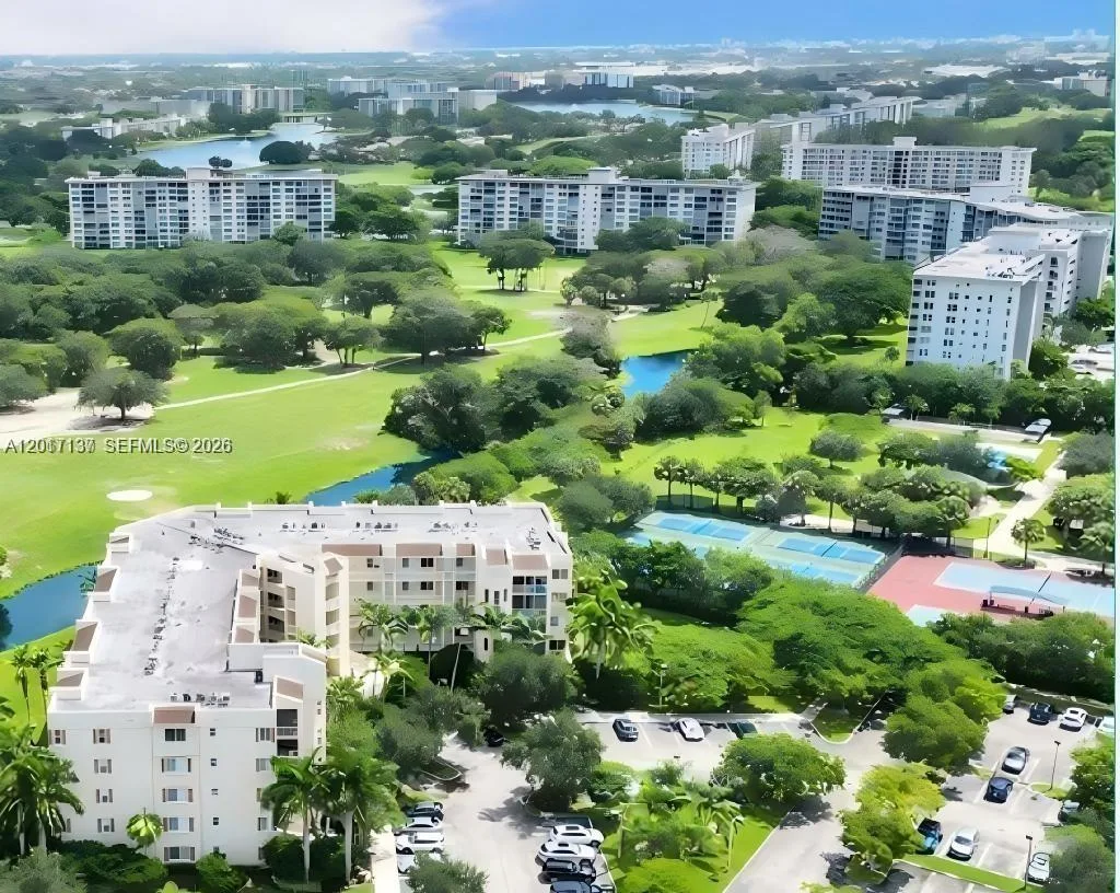 Royal Point At Palm Aire