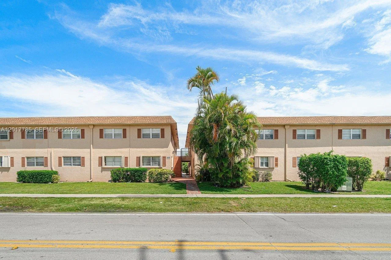 Boca Towne Centre Condo