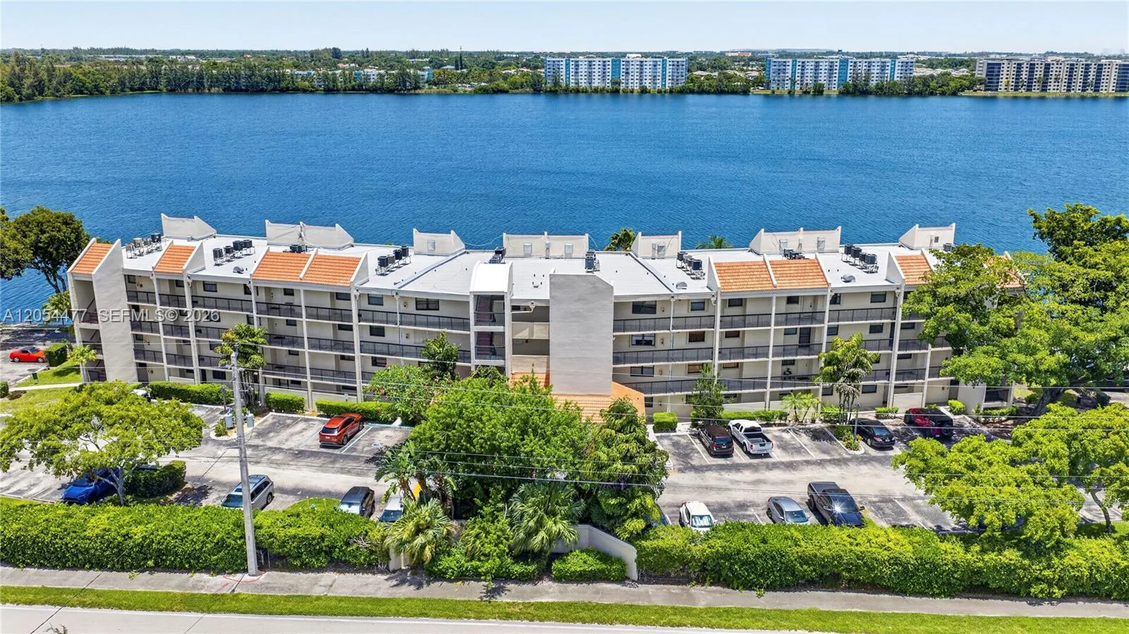 Lake Emerald Condominium