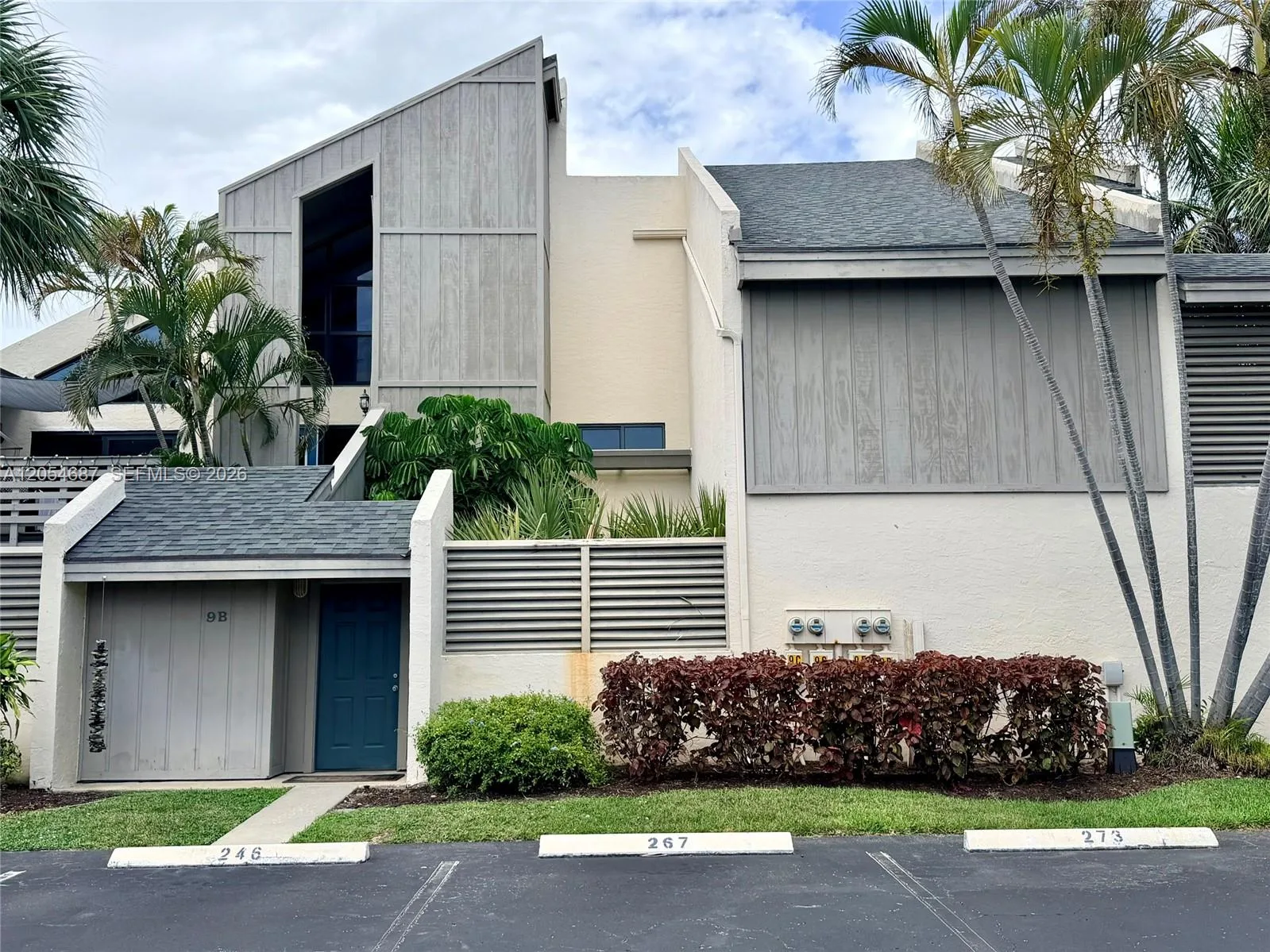 Sea Lofters Condo