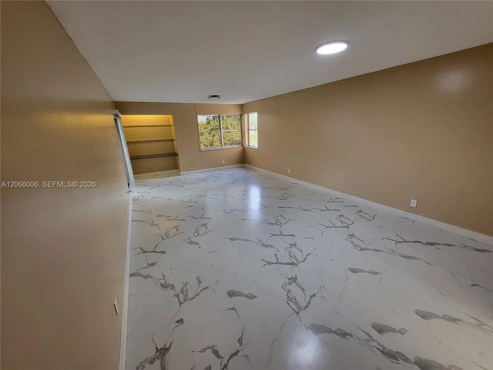 Lakes Of Inverrary Condo