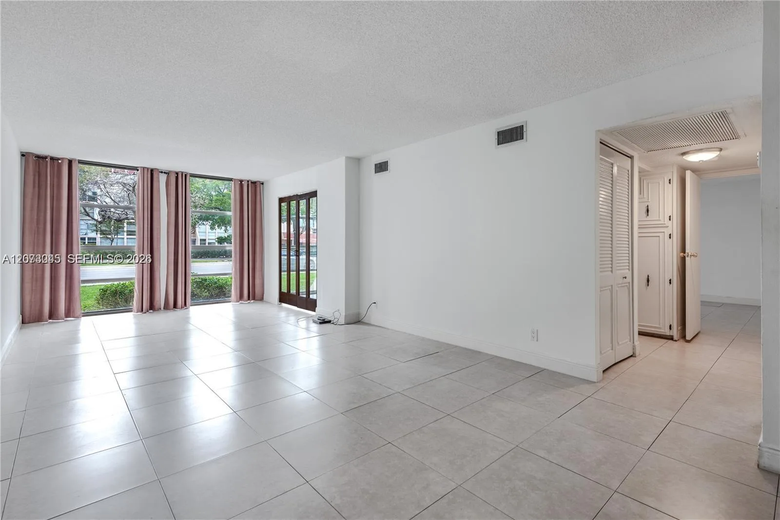Desoto Park Condo