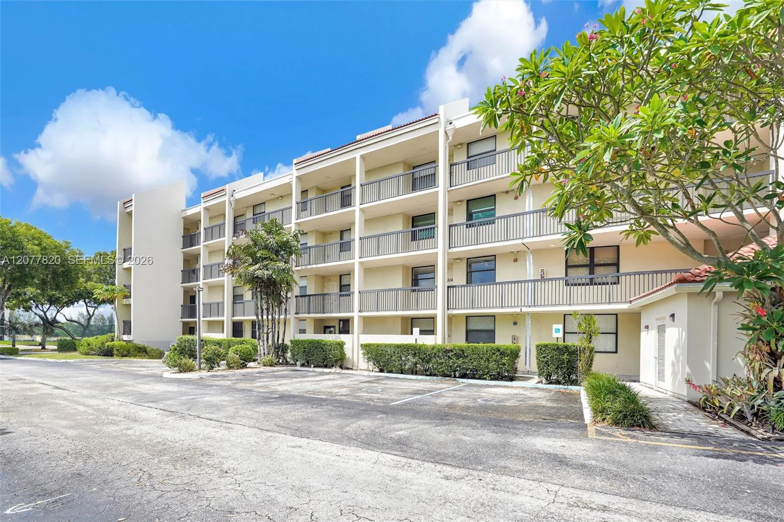 Lake Emerald Condominium