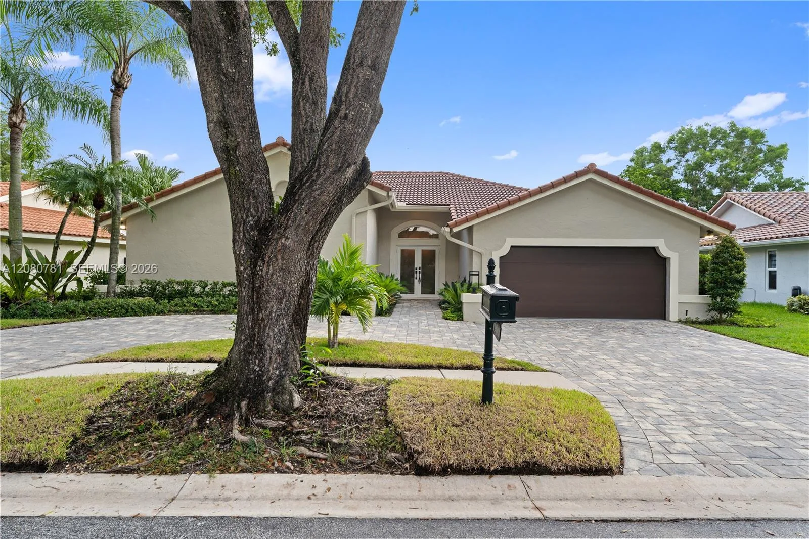 Country Isles Executive