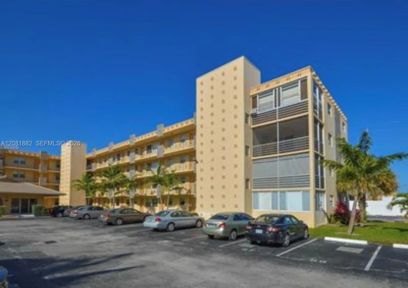 Warrenton House Condo