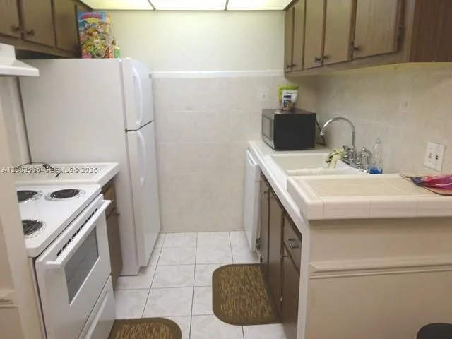 Cross Creek Condo