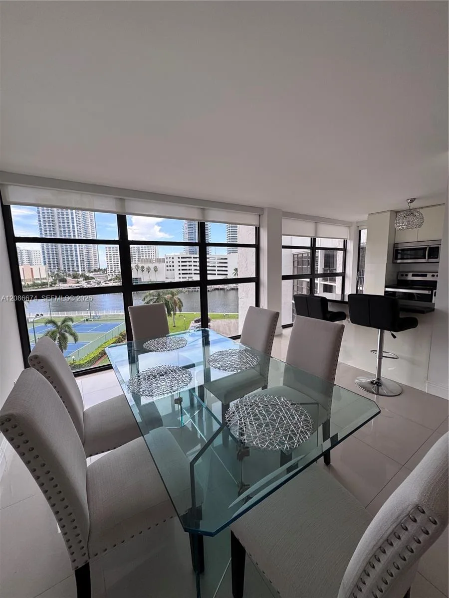 Towers Of Oceanview East