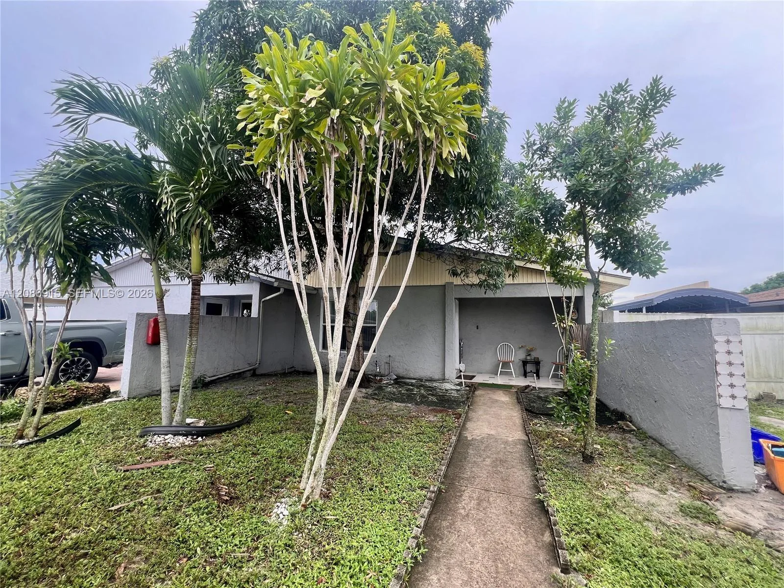 Knollwood Club Condo