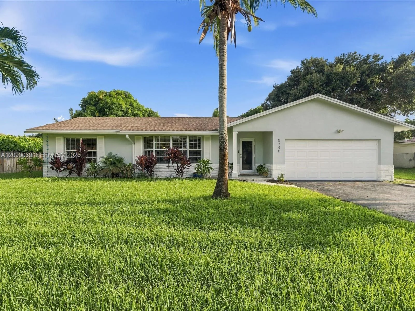 Plantation Park Lakesites