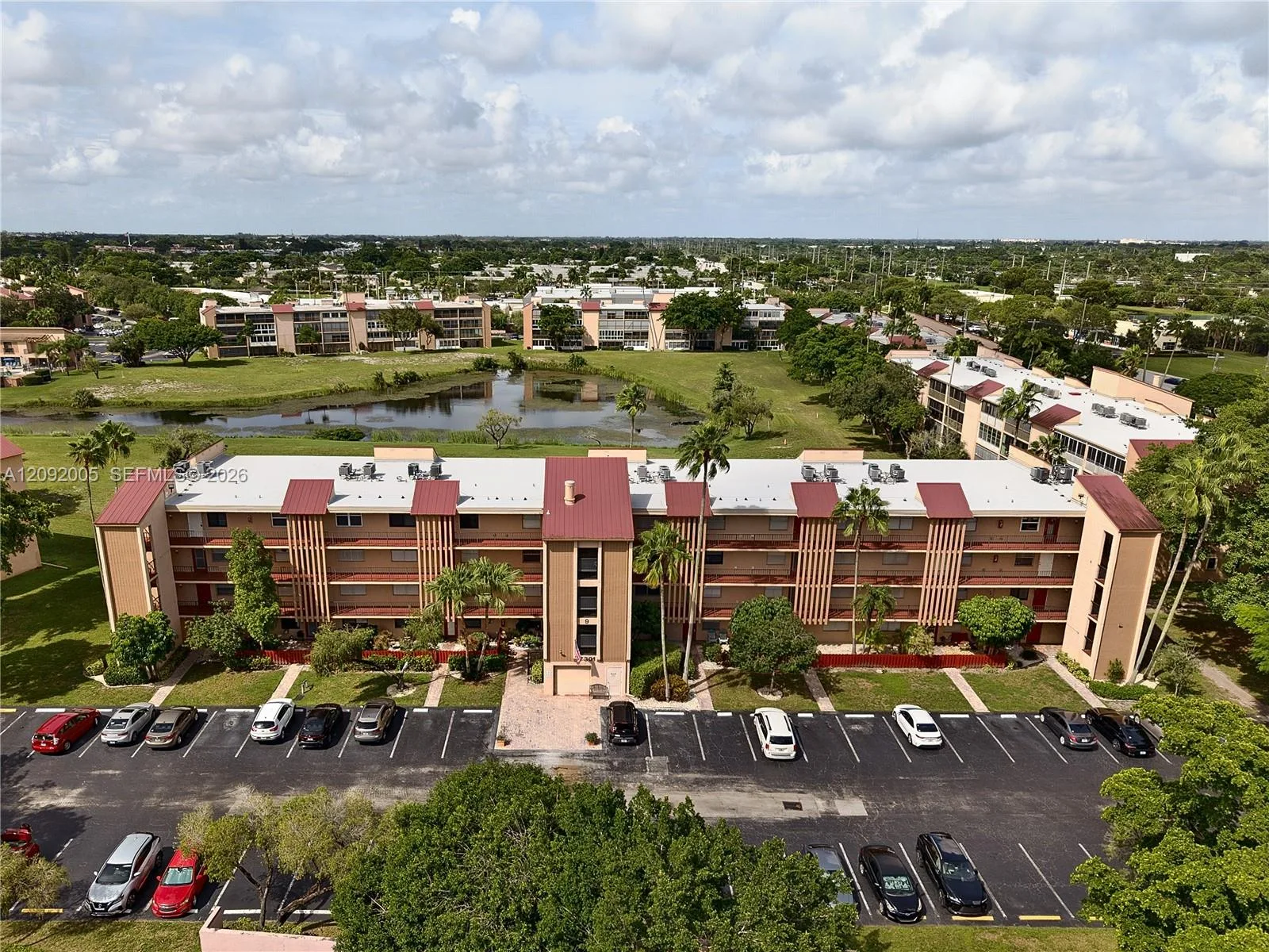 Palm Lakes