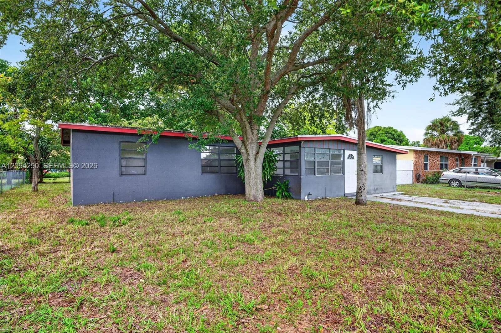 Lauderdale Manors