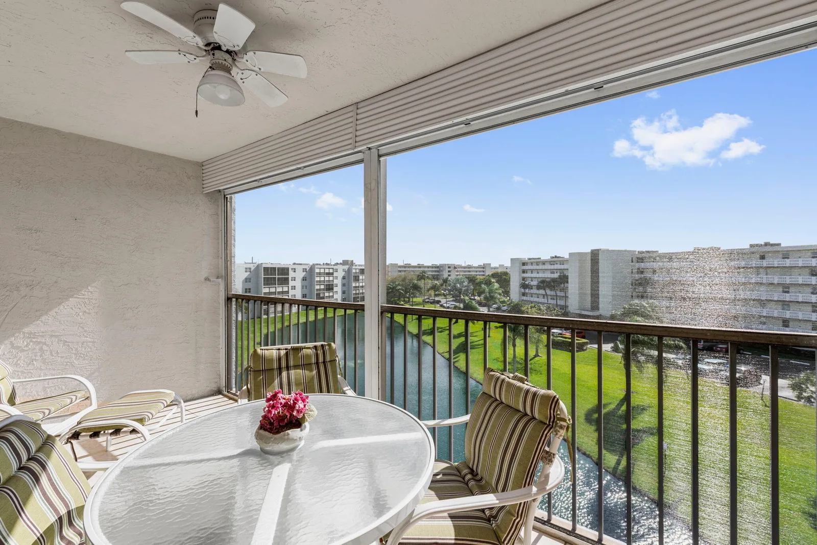 Meadowbrook Lakes View Condo