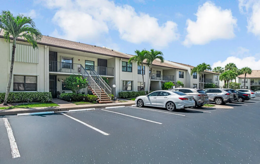 Gardens Of Willow Bend Condos