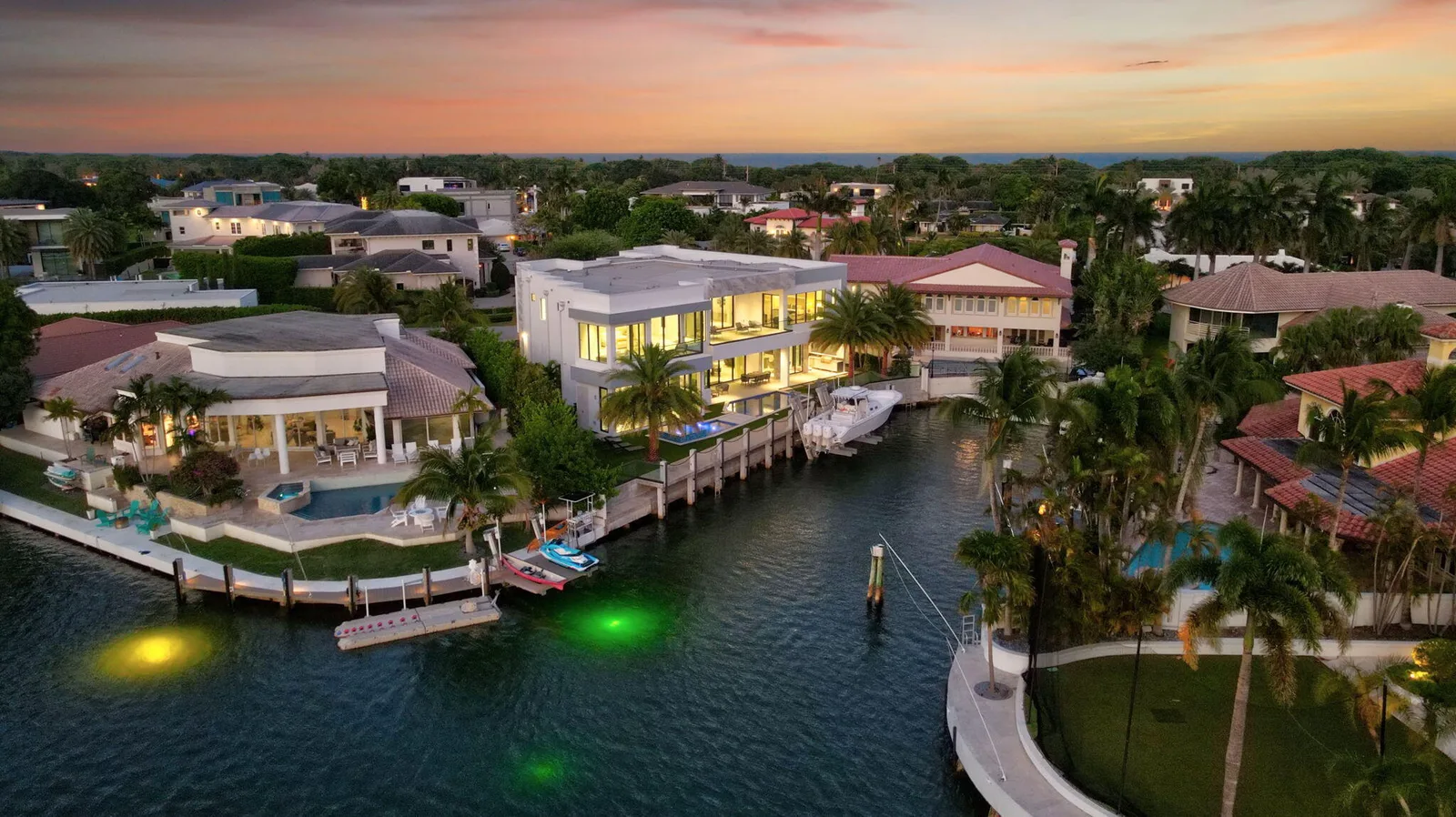 Sun And Surf Club Community