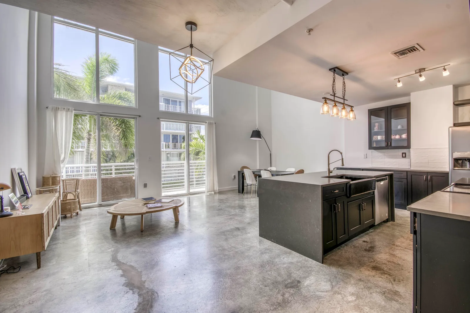 Lake Avenue Lofts Condo