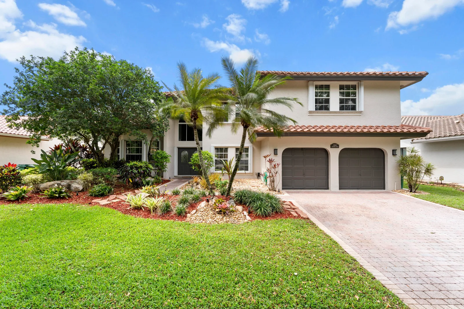 Embassy Lakes
