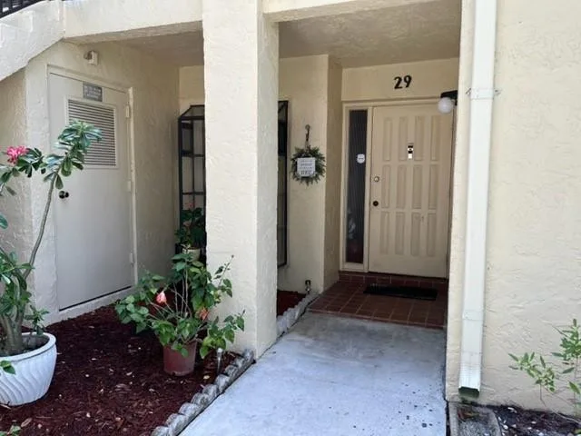 Meadowridge East Condo