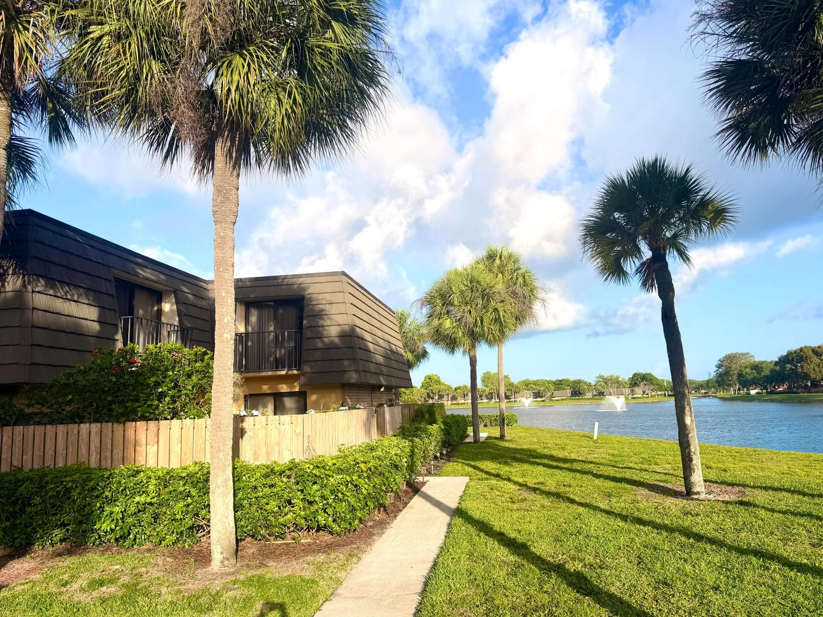 Village Of Sandalwood Lakes