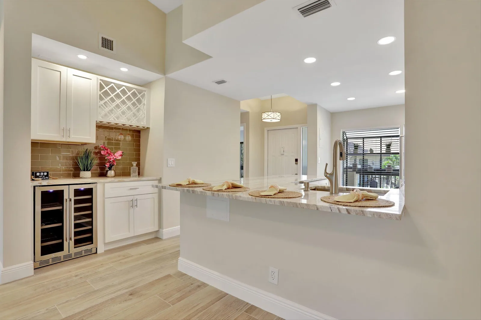 Meadowridge East Condo