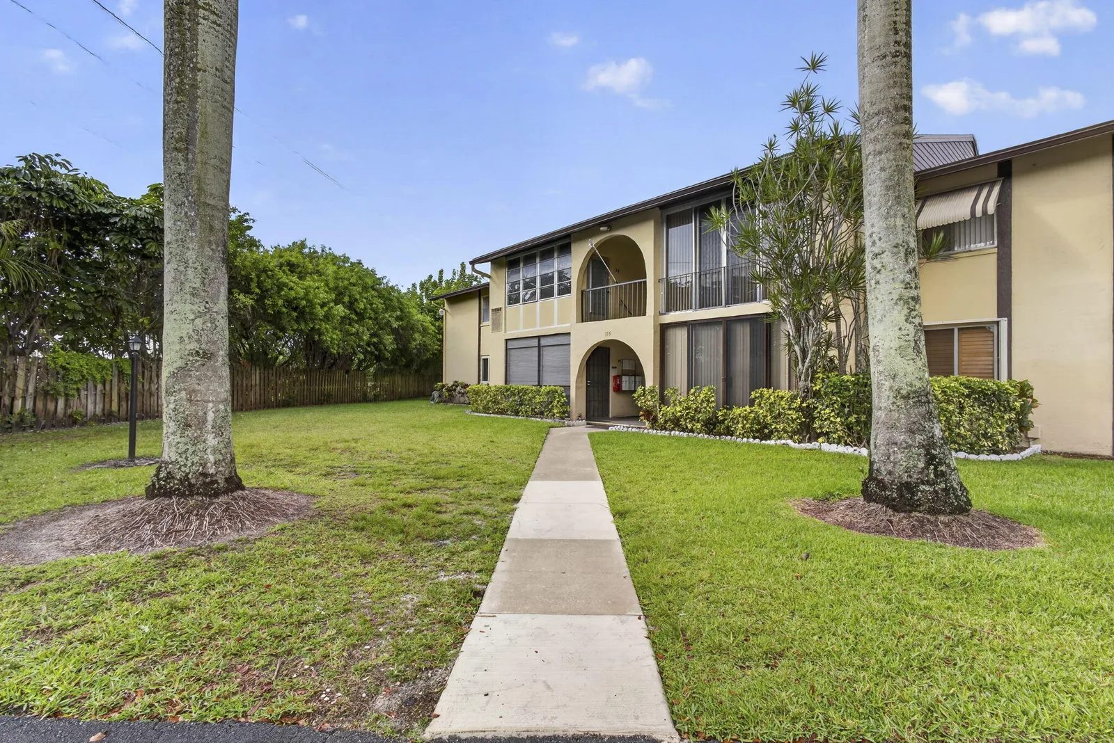 Pine Ridge Iii Condo