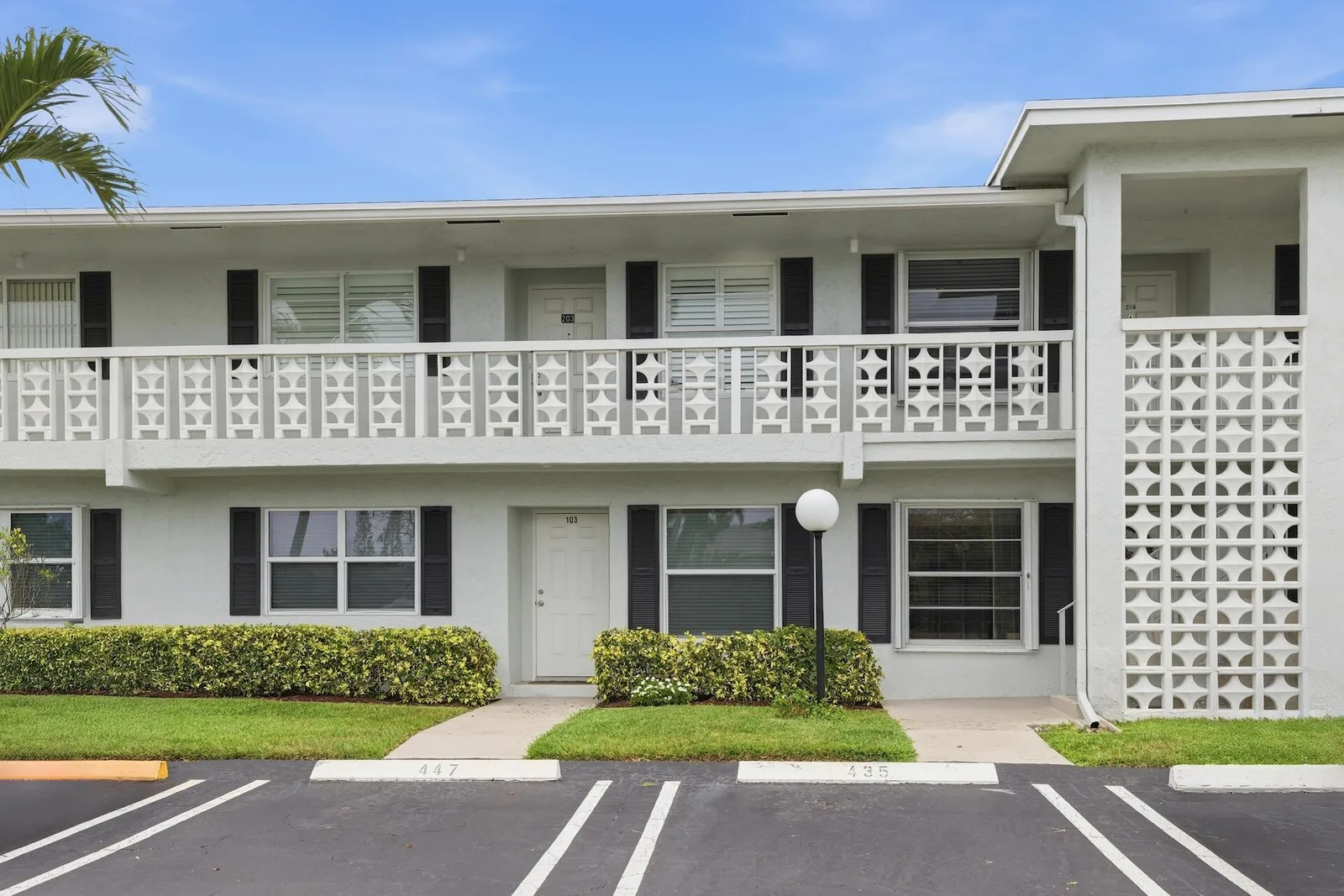 Pines Of Delray Condo