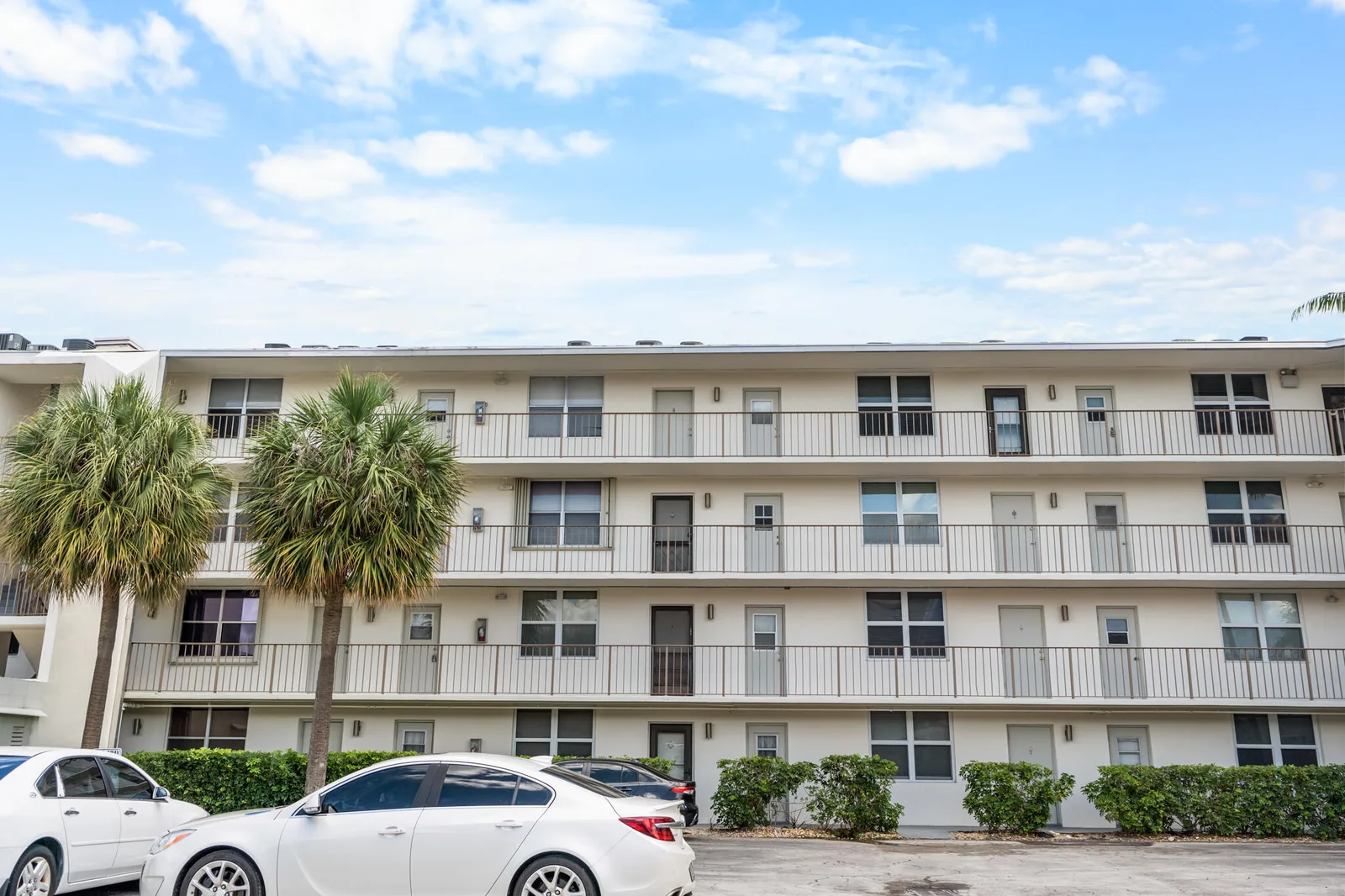 Coral Ridge East Condo