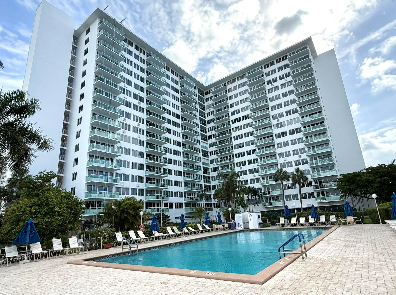 Coral Ridge Towers Co-op