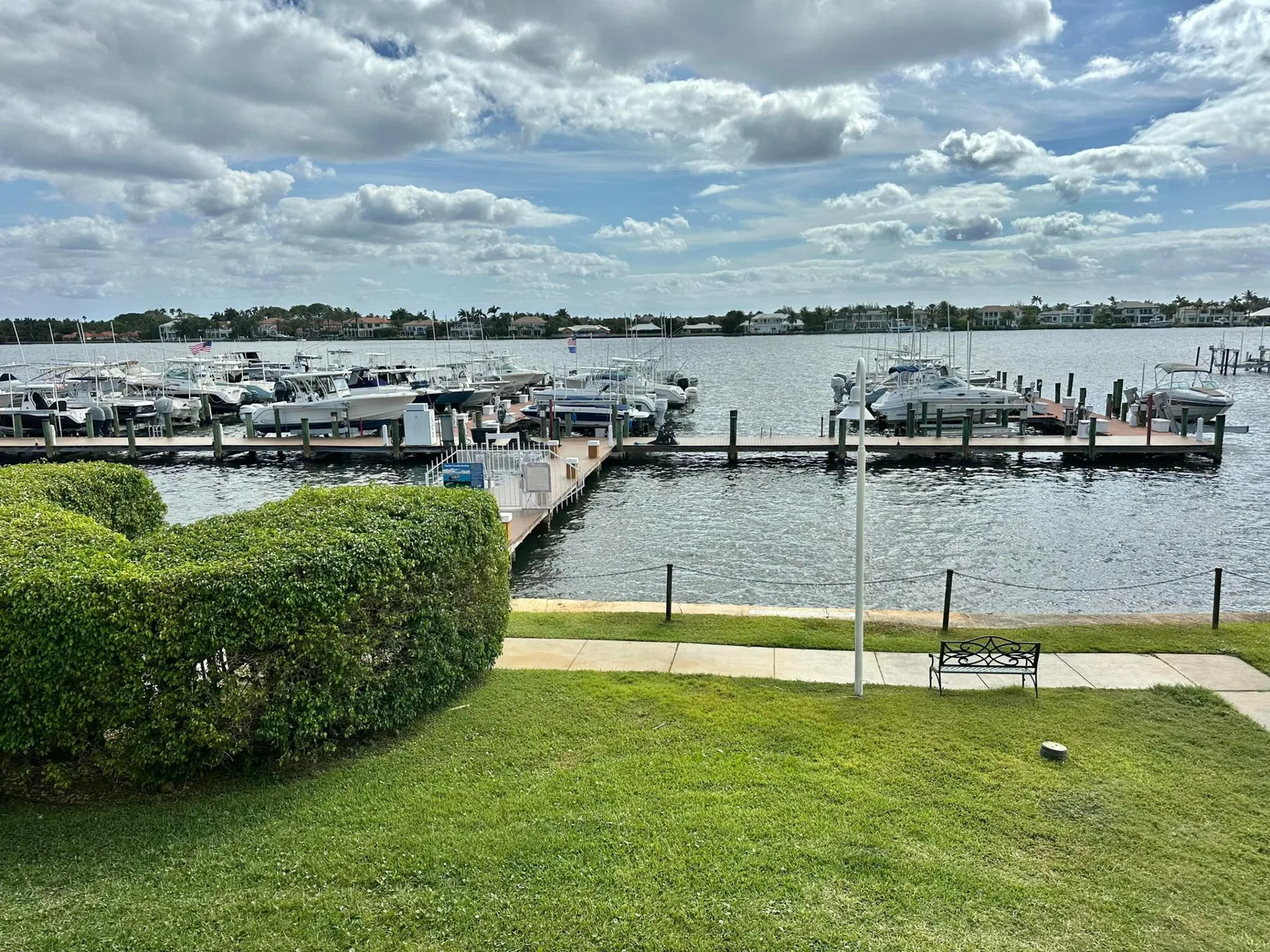 Yacht Club On The Intracoastal Condo