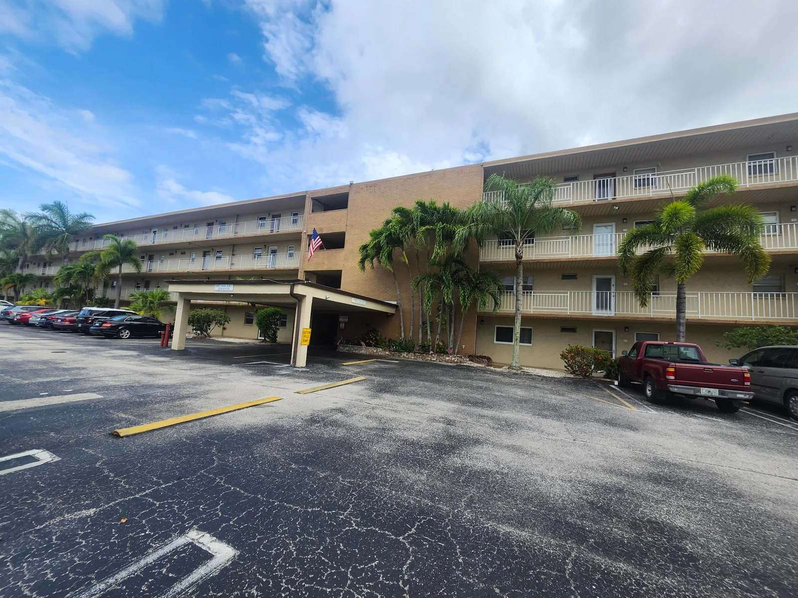 Village Royale Forest Green Condo