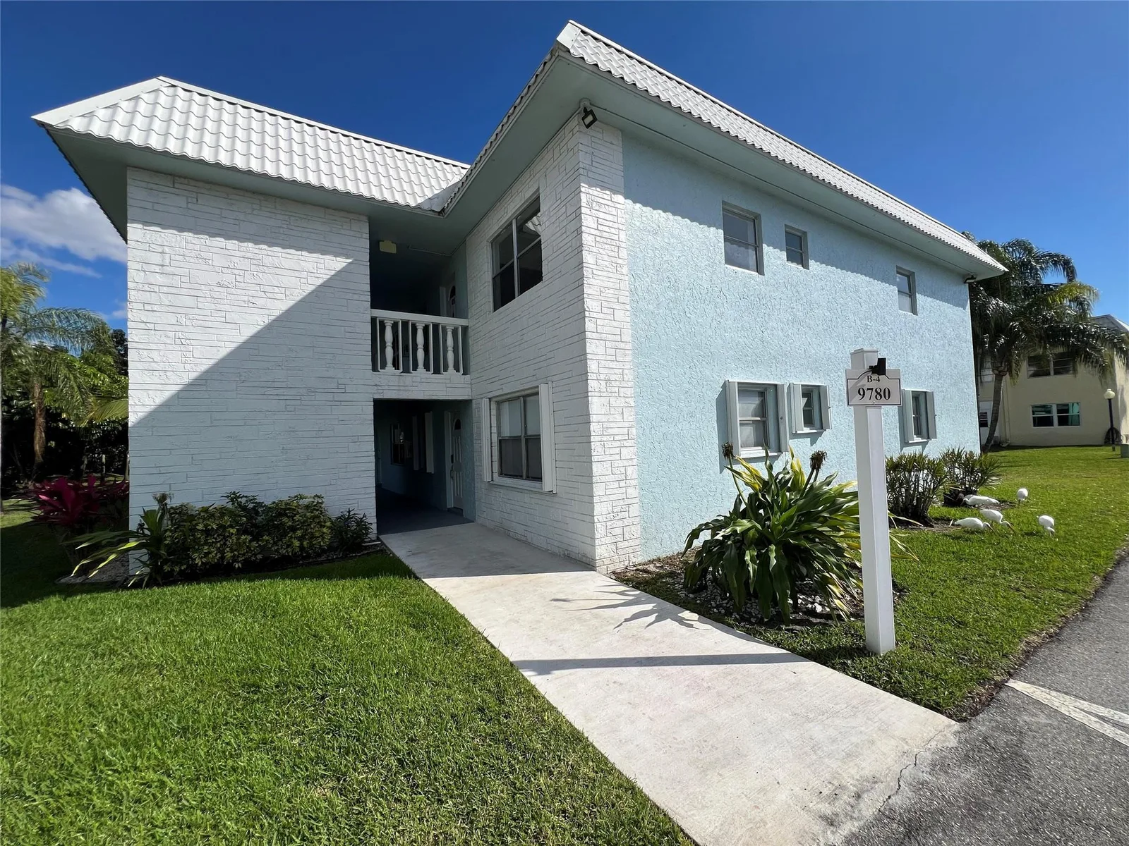 Sandalfoot South One Condo Pt Of Lts 12, 33 And