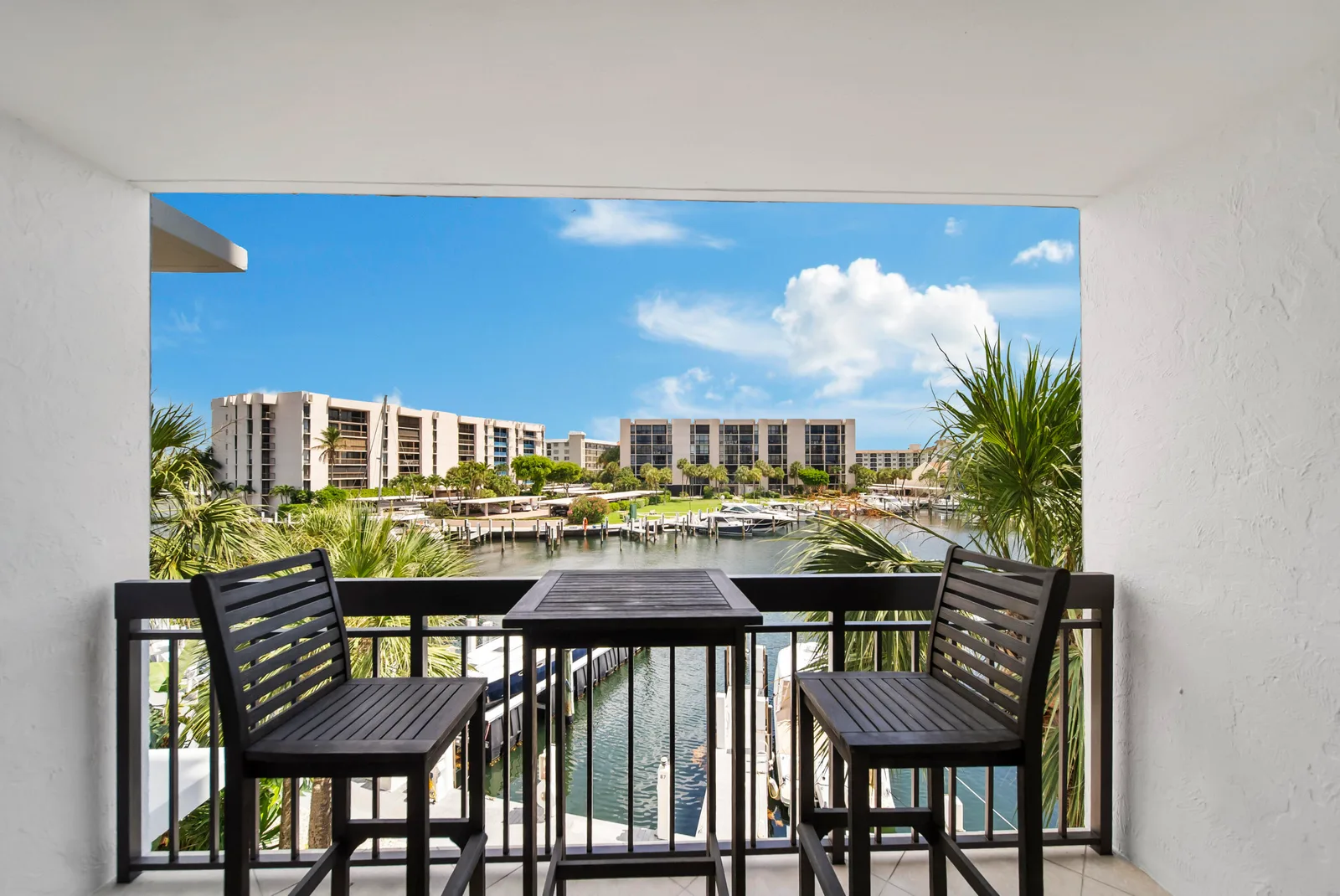 Yacht & Racquet Club Of Boca Raton Condo