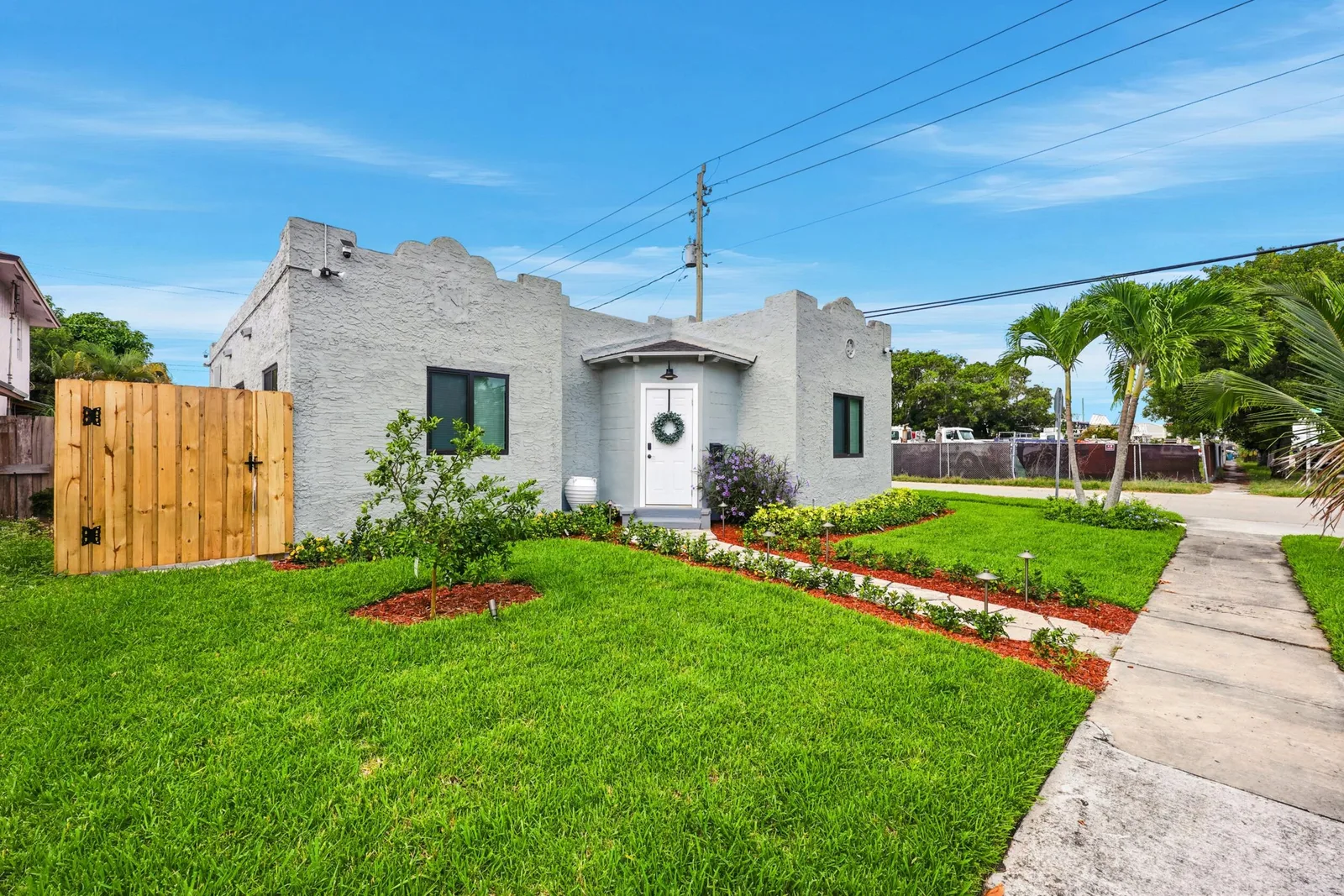 Colonial Estates