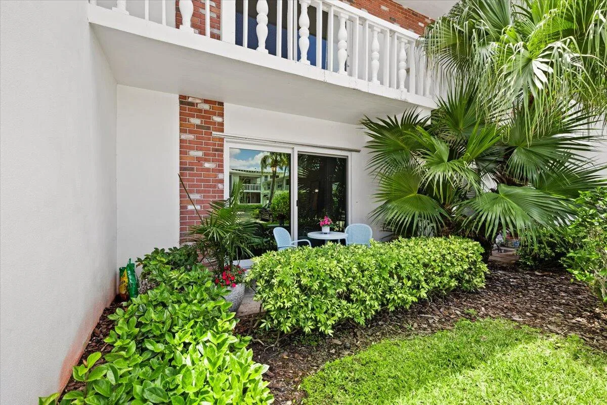 South Palm Beach Villas Condo