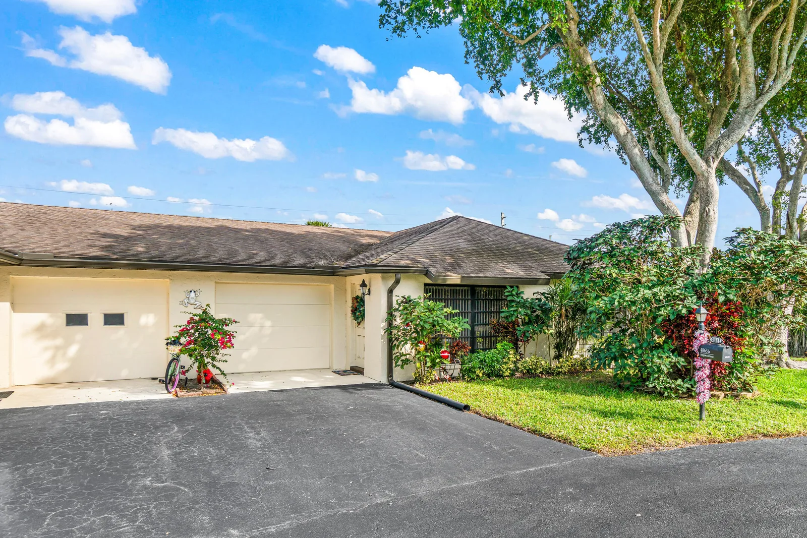Greentree Villas Condo