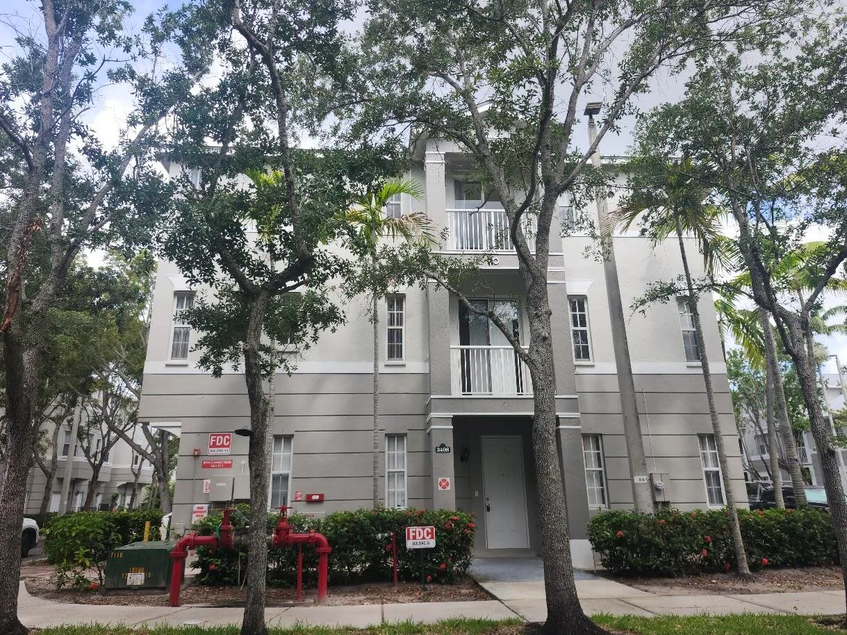 Shoma Townhomes At Royal Palm Beach Condo