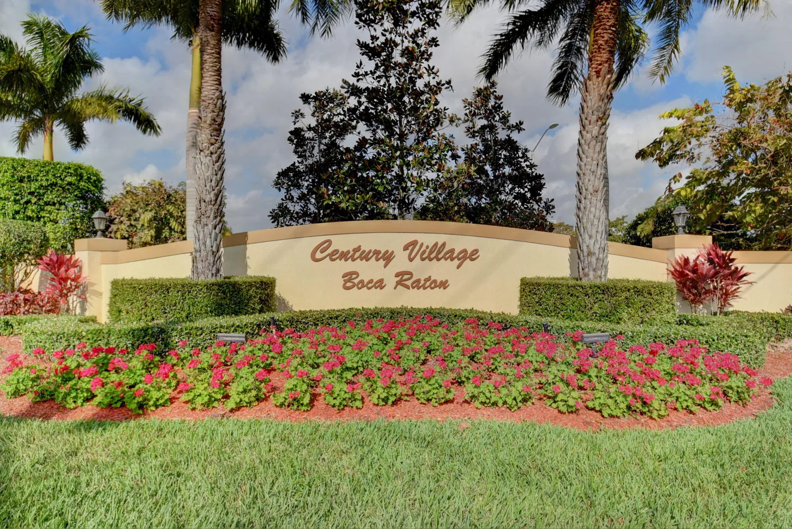 Hythe At Century Village Condo