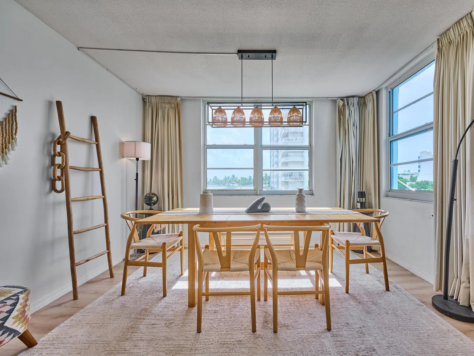 Nassau House Condominium