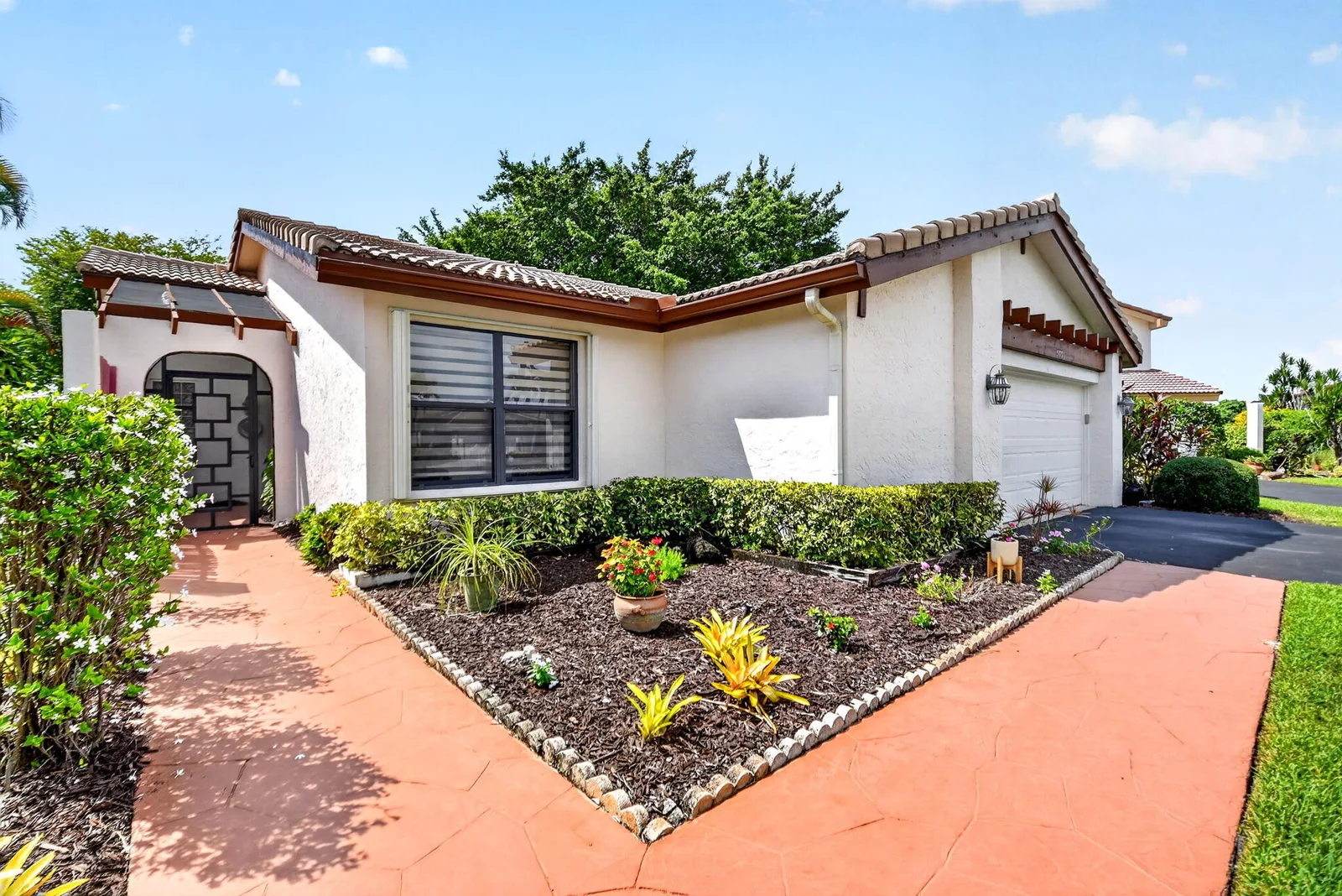 Villas Of Green Glen Ii-b