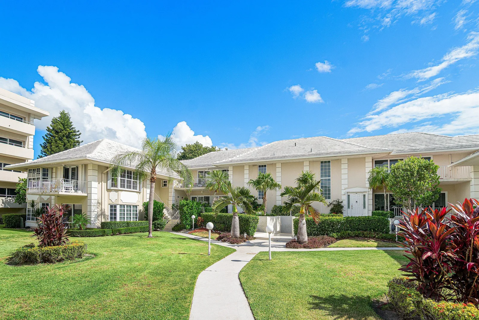 Atlantic Cloisters Condo