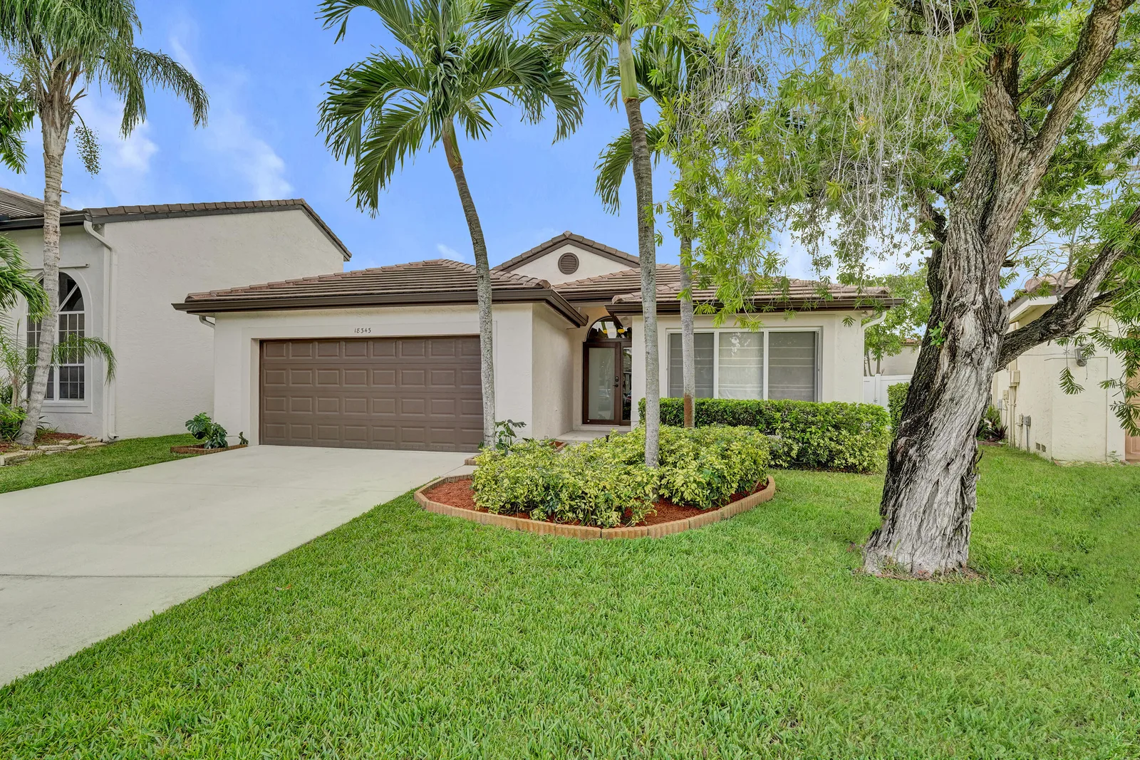 Silver Lakes At Pembroke Pines