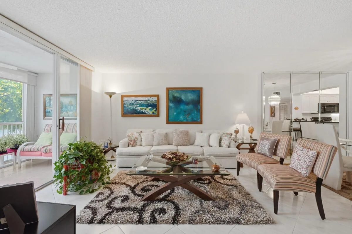Trent Condominium