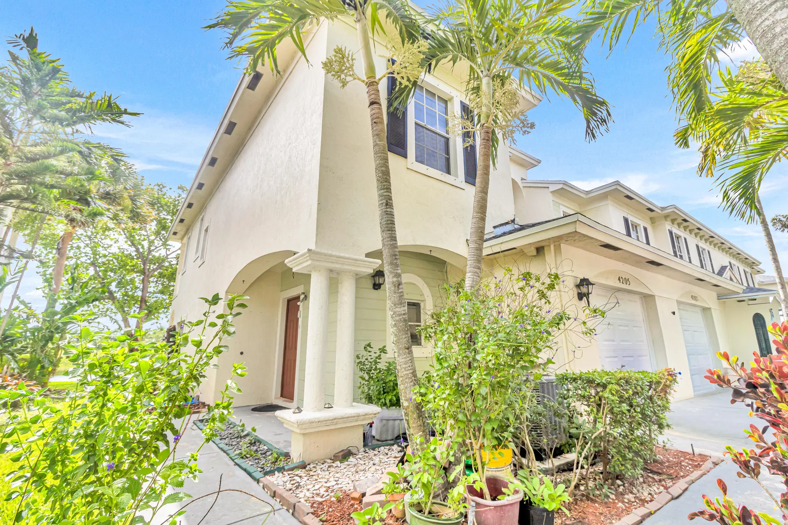 Emerald Lake Townhomes