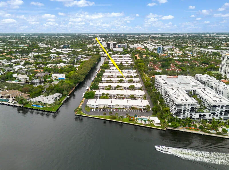 Bay Colony Club Condo