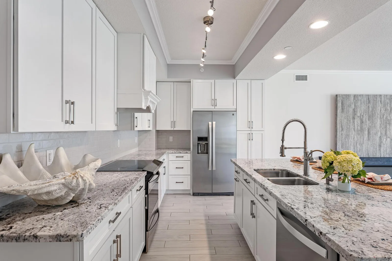 Juno Bay Colony Condo