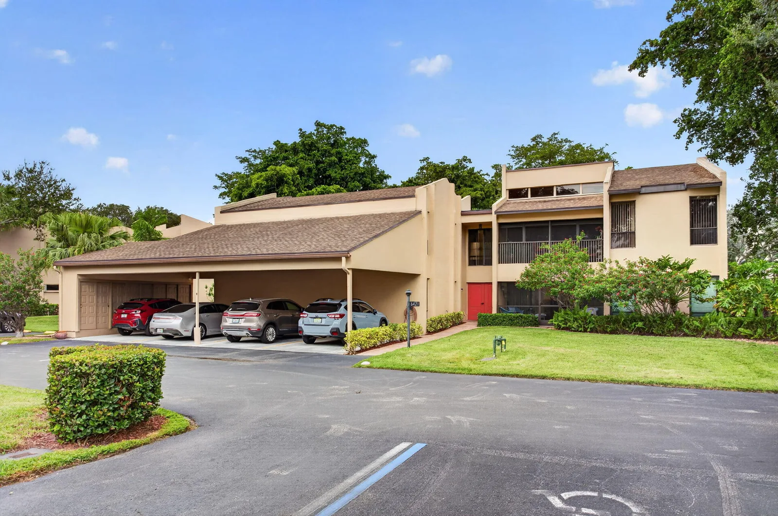 Woodhaven East Condo