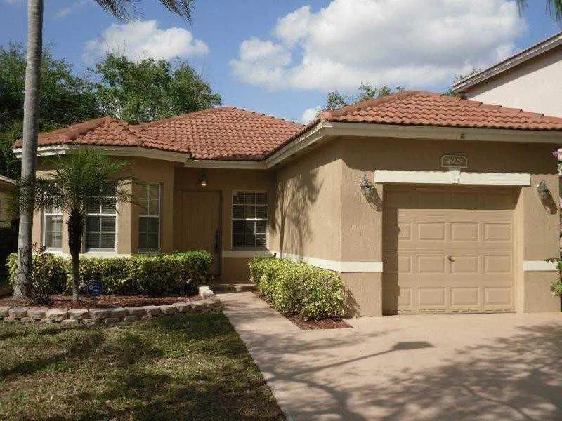 Regency Lakes At Coconut Creek