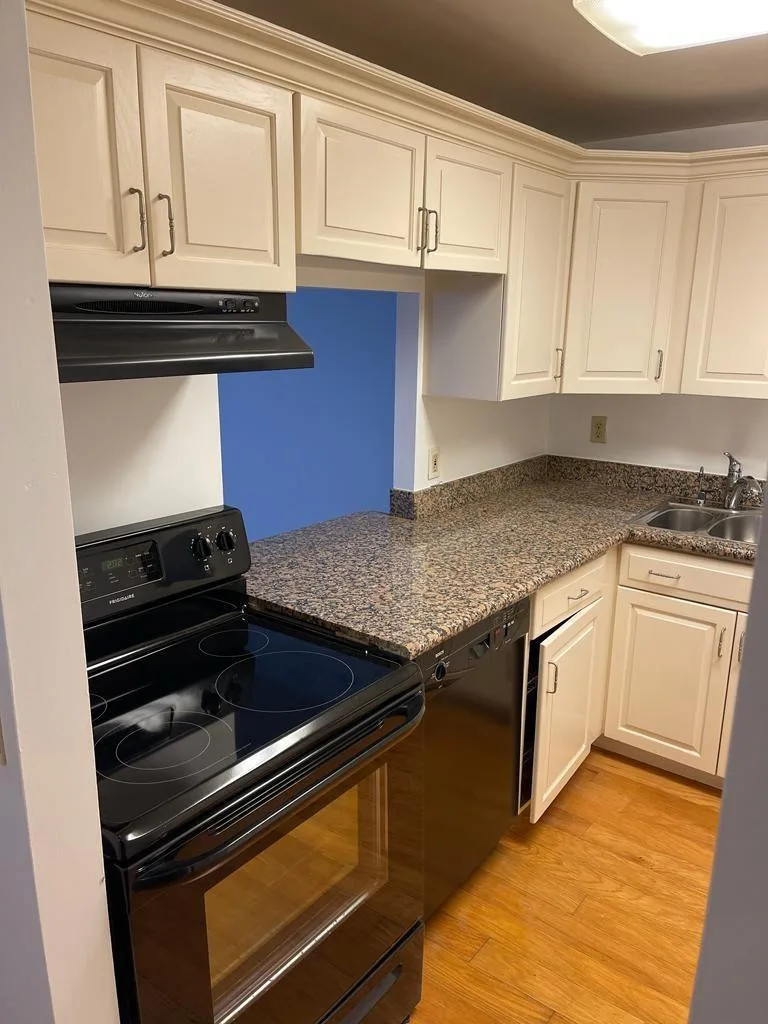 Breakwaters Of The Palm Beaches Condo