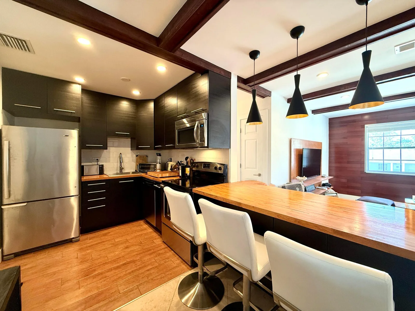 Golden Arrow Condo